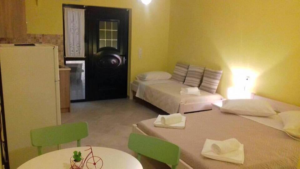 Cleopatra Rooms Nikiána Eksteriør bilde